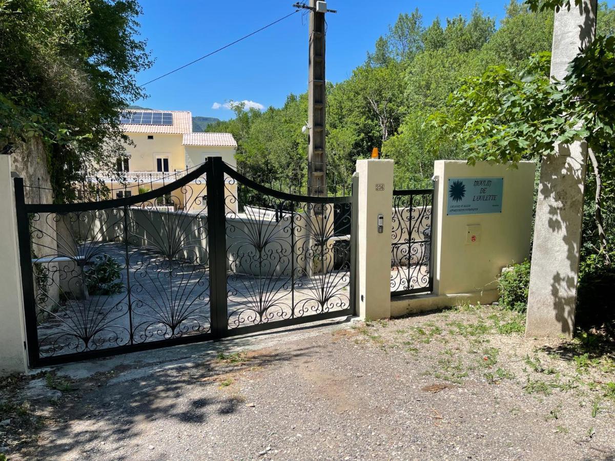 Moulin De L'Oulette Apartment Soubes Екстериор снимка