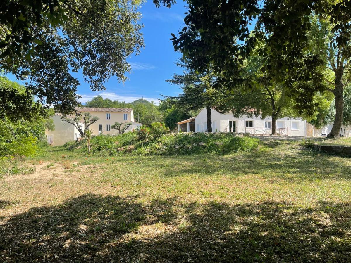 Moulin De L'Oulette Apartment Soubes Екстериор снимка