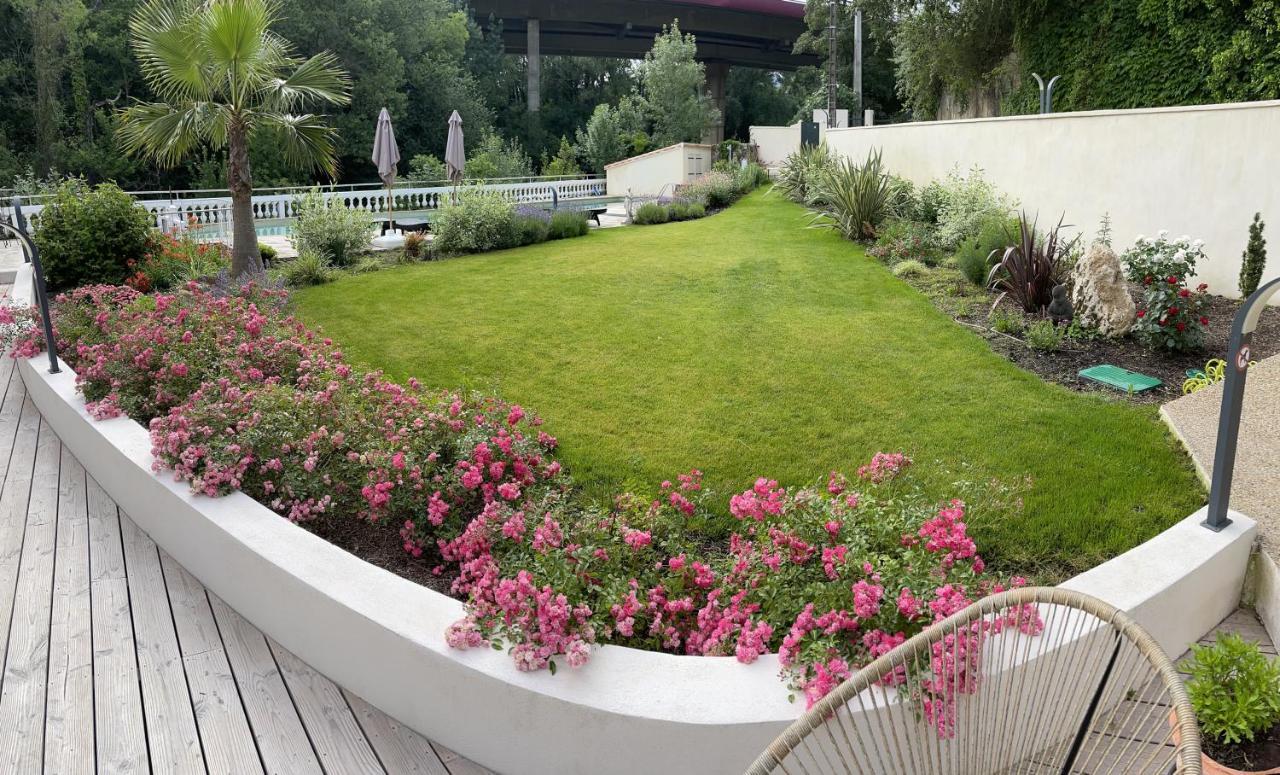 Moulin De L'Oulette Apartment Soubes Екстериор снимка