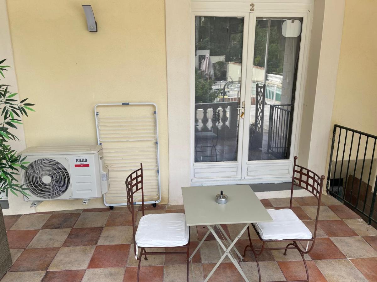 Moulin De L'Oulette Apartment Soubes Екстериор снимка